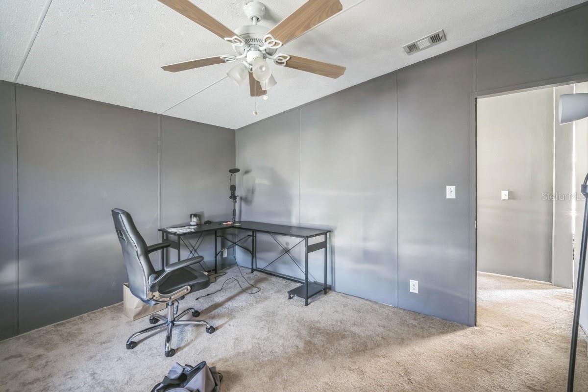 Image 20 of 24 For 5829 Coventry Drive