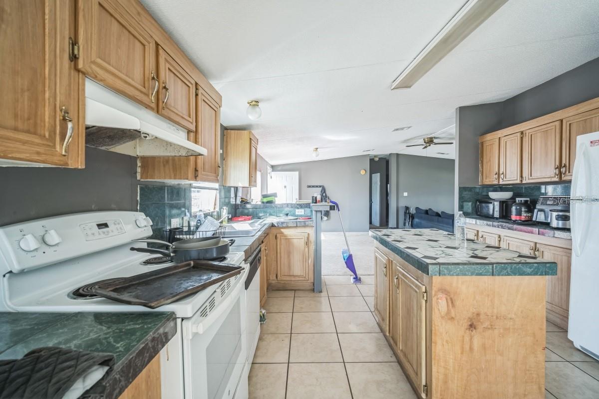 Image 7 of 24 For 5829 Coventry Drive