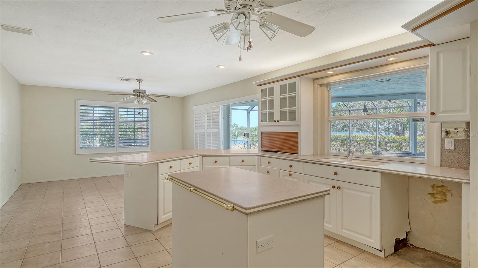 Image 11 of 50 For 4361 Pompano Lane
