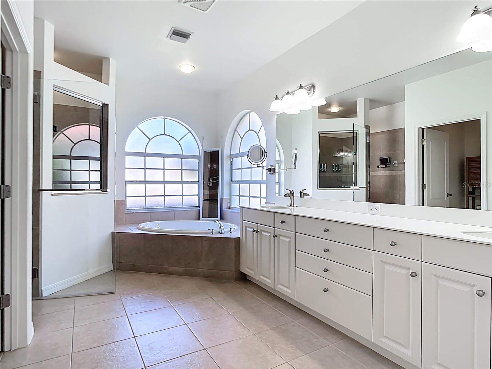 Image 4 of 78 For 4239 Corso Venetia Boulevard
