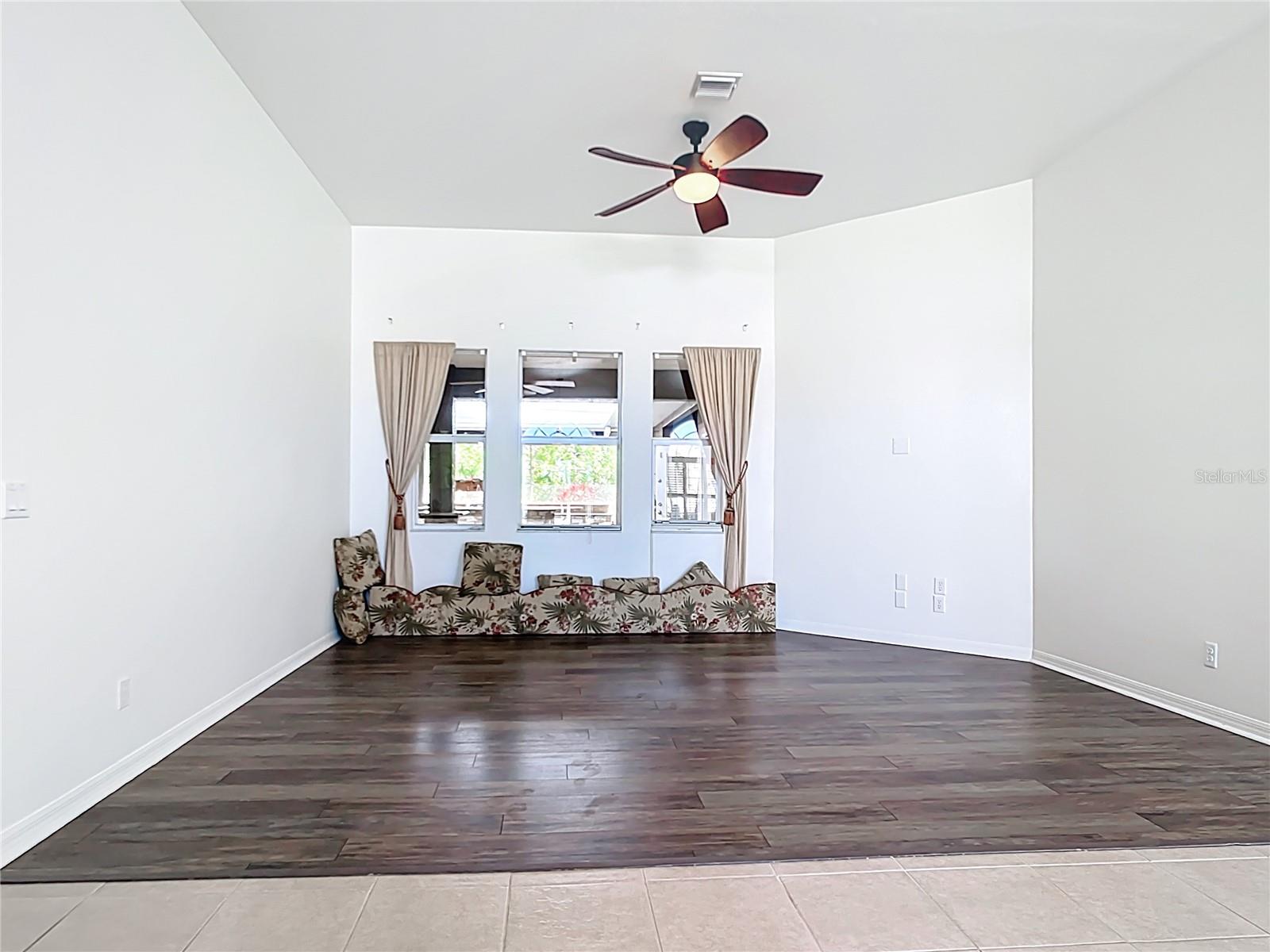 Image 7 of 78 For 4239 Corso Venetia Boulevard