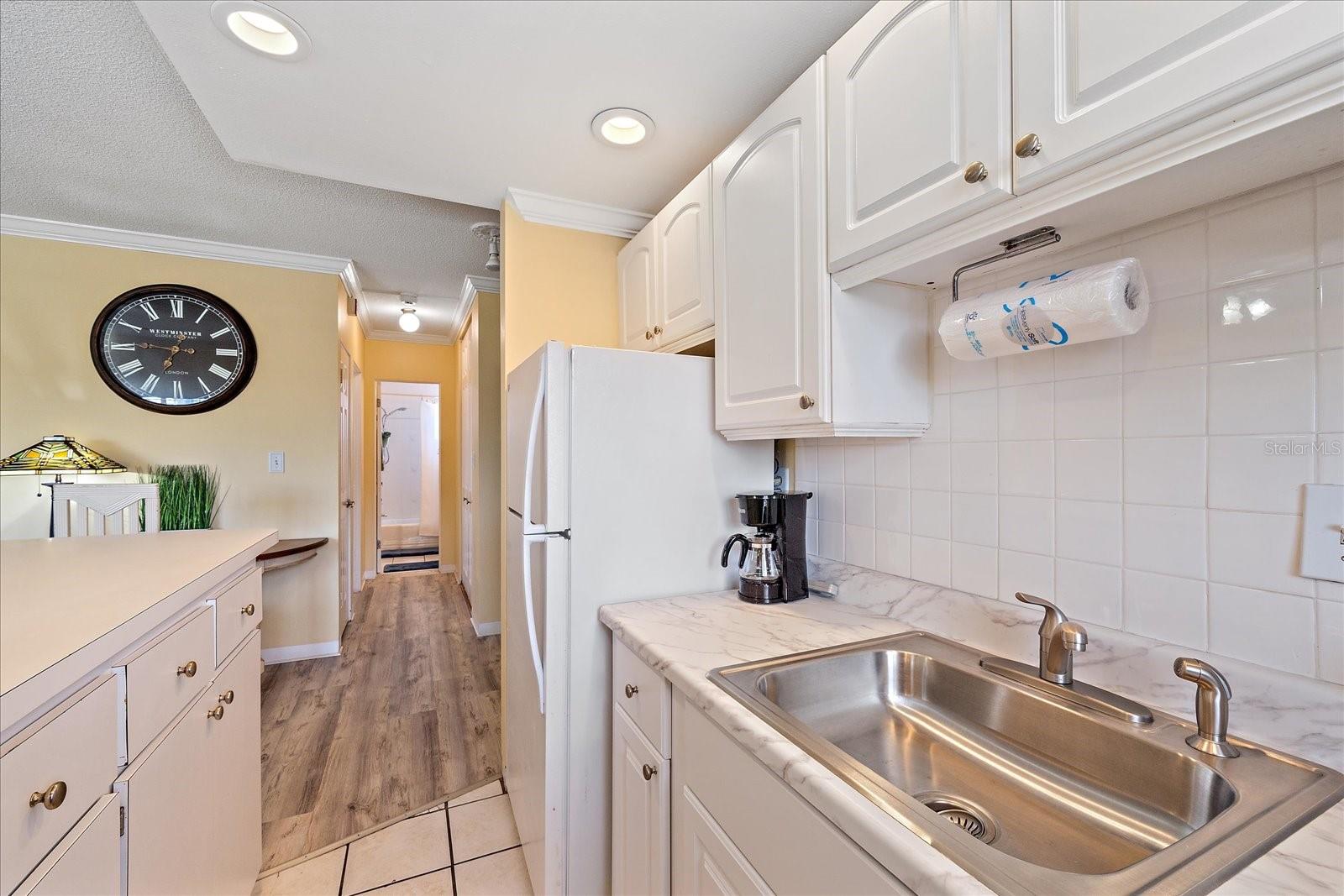 Image 10 of 27 For 475 Benjamin Franklin Drive 211