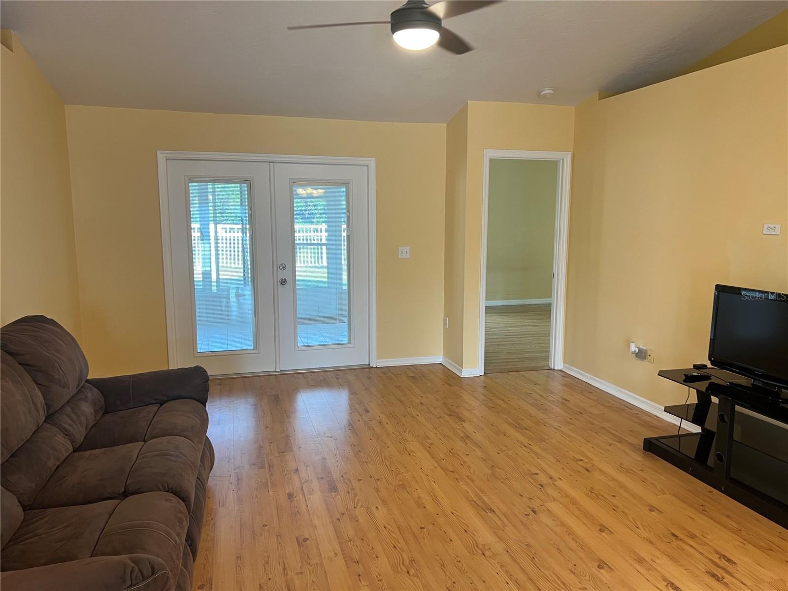 Image 4 of 20 For 5307 72nd Street E