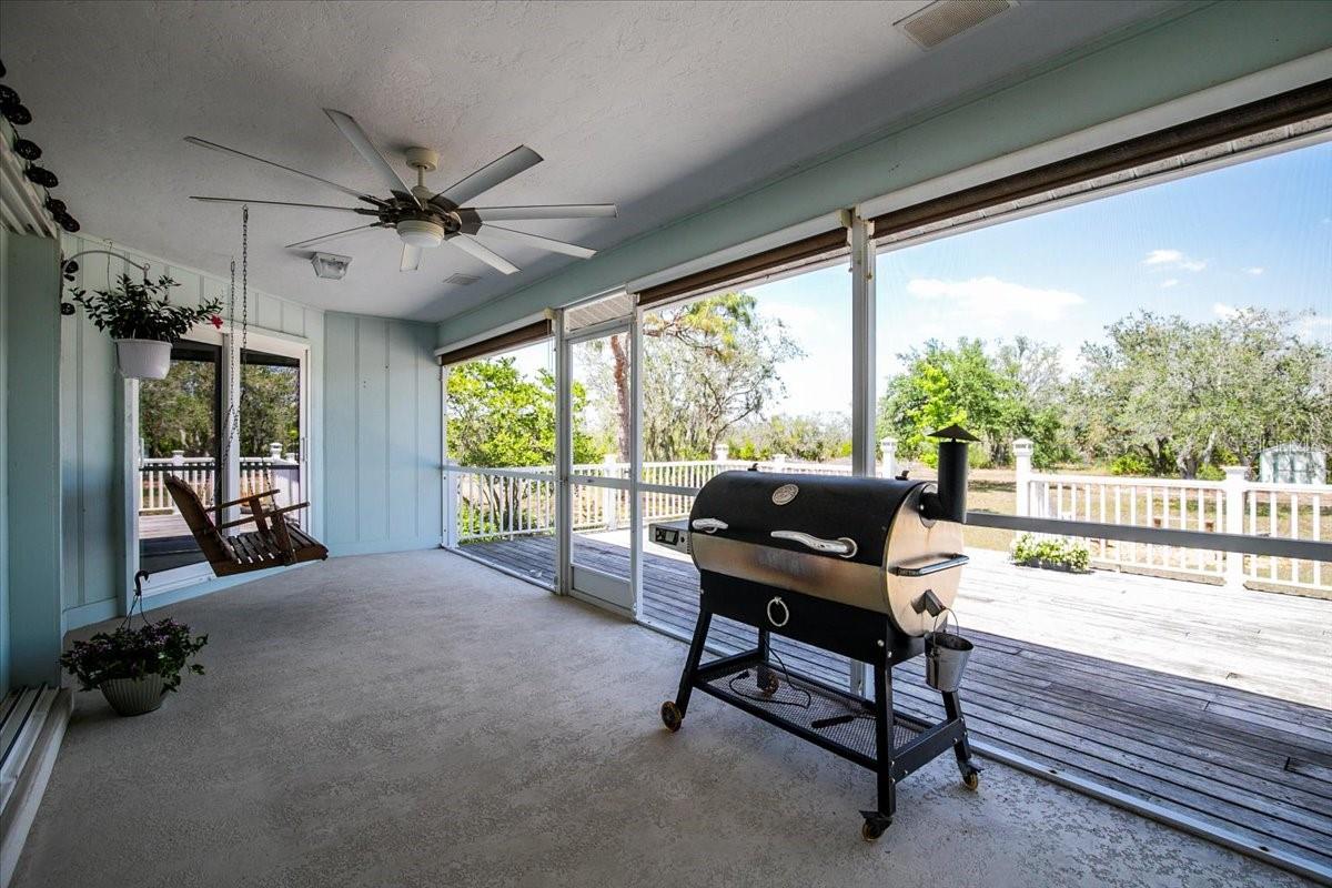 Image 10 of 33 For 10001 289th Street E