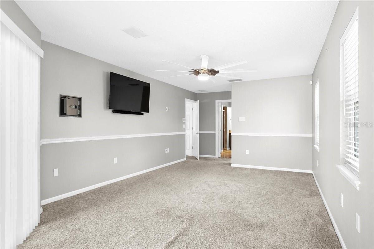 Image 19 of 33 For 10001 289th Street E