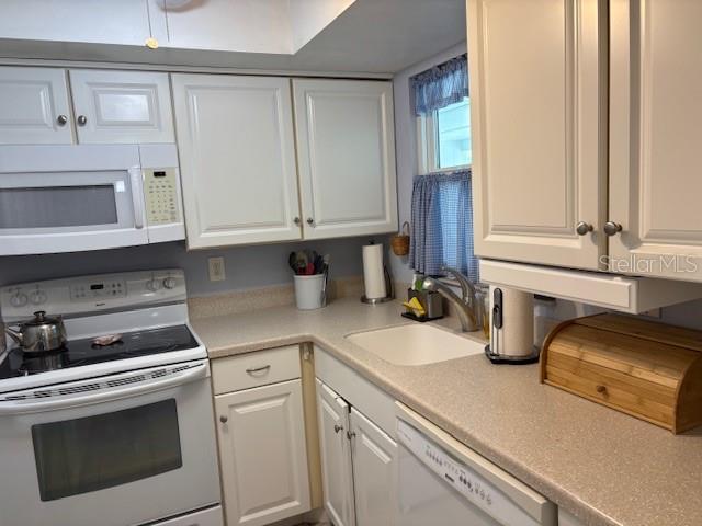 Image 12 of 30 For 2218 Orange Blossom Lane 0