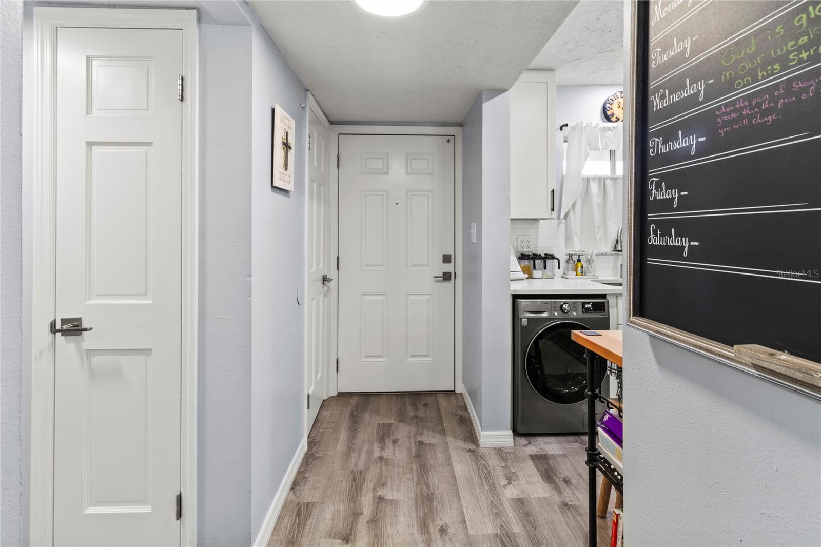 Image 12 of 38 For 4189 Heron Way 406e