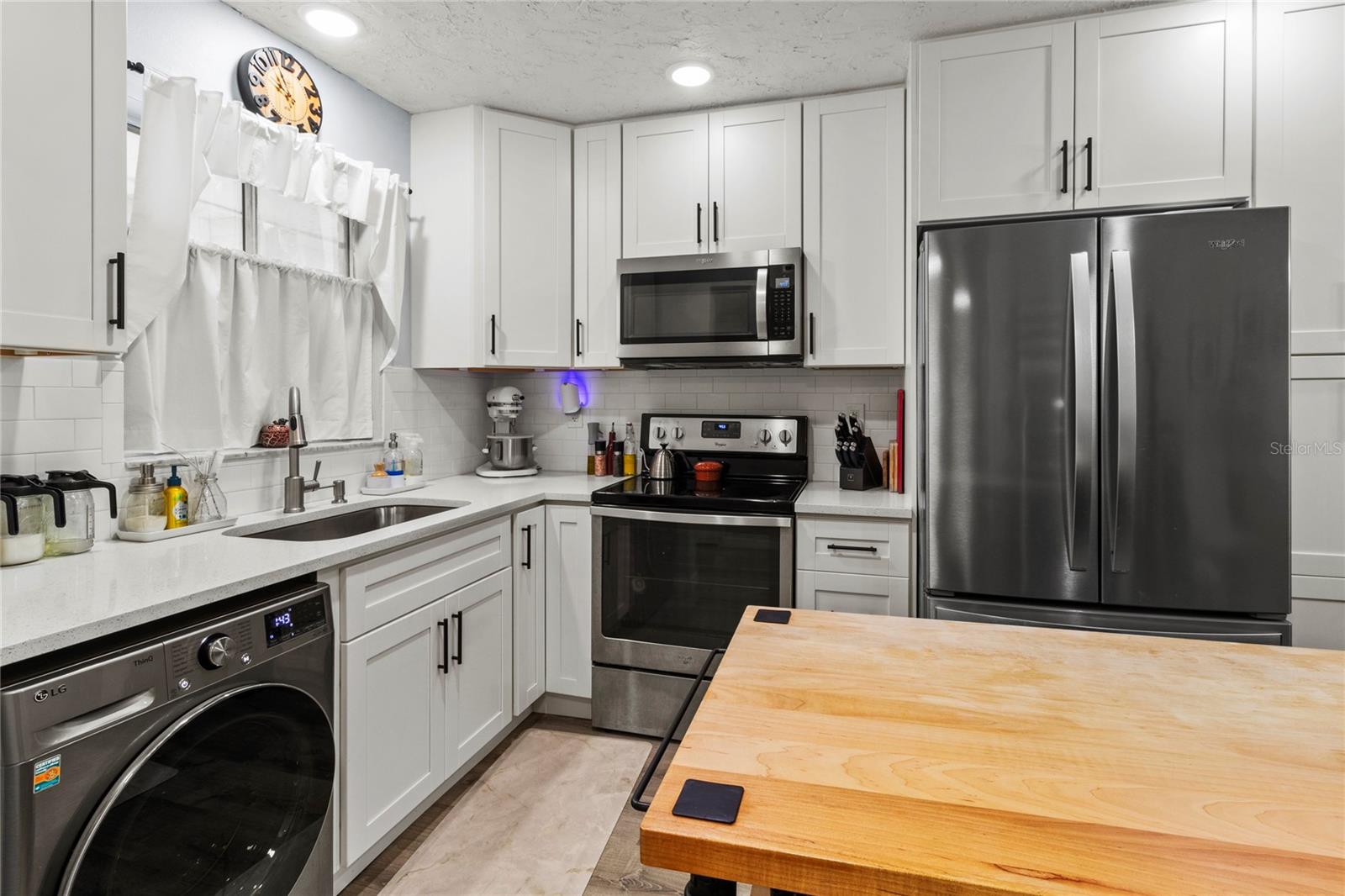 Image 2 of 38 For 4189 Heron Way 406e