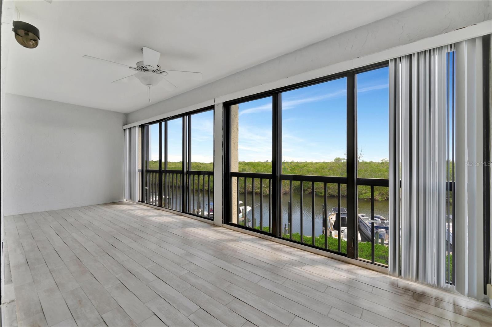 Image 14 of 69 For 8710 54th Avenue W 8710