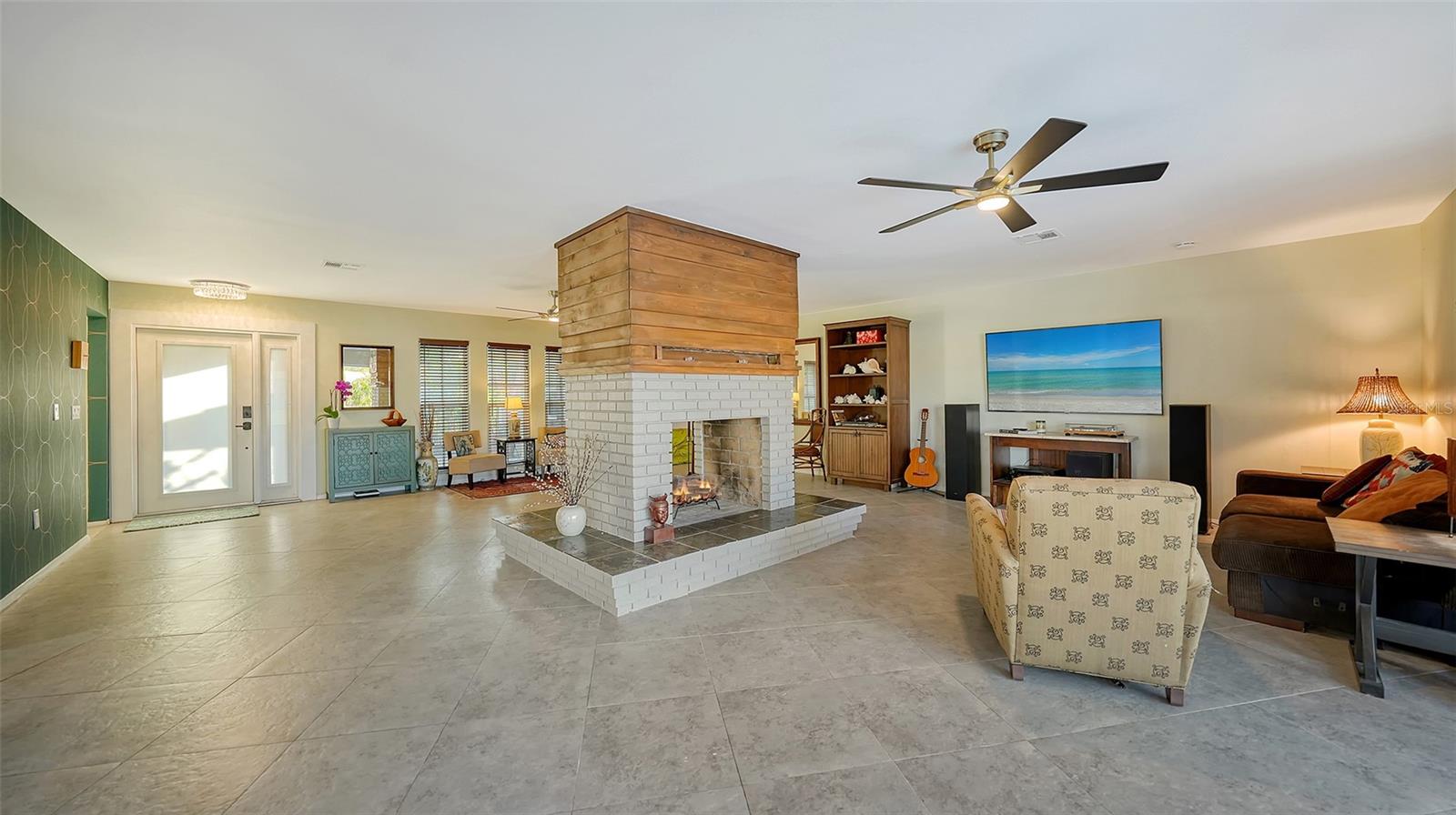 Image 16 of 96 For 5500 Merrimac Drive