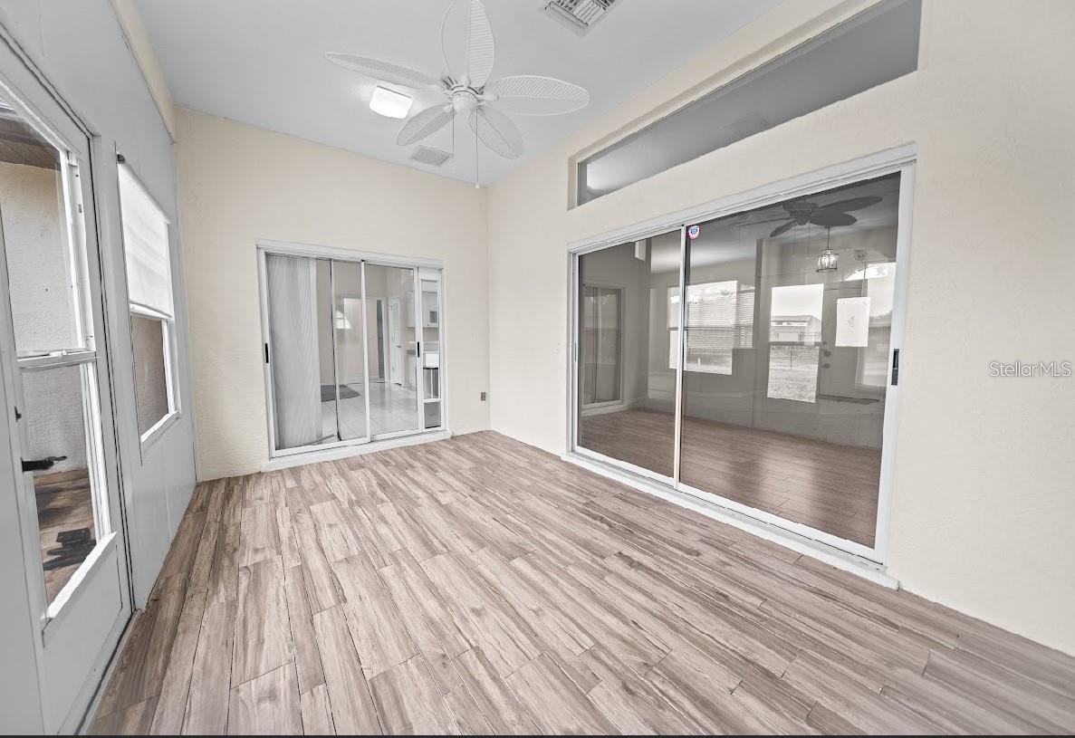 Image 18 of 29 For 4621 34th Court E