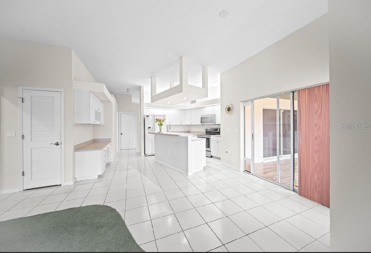 Image 6 of 29 For 4621 34th Court E