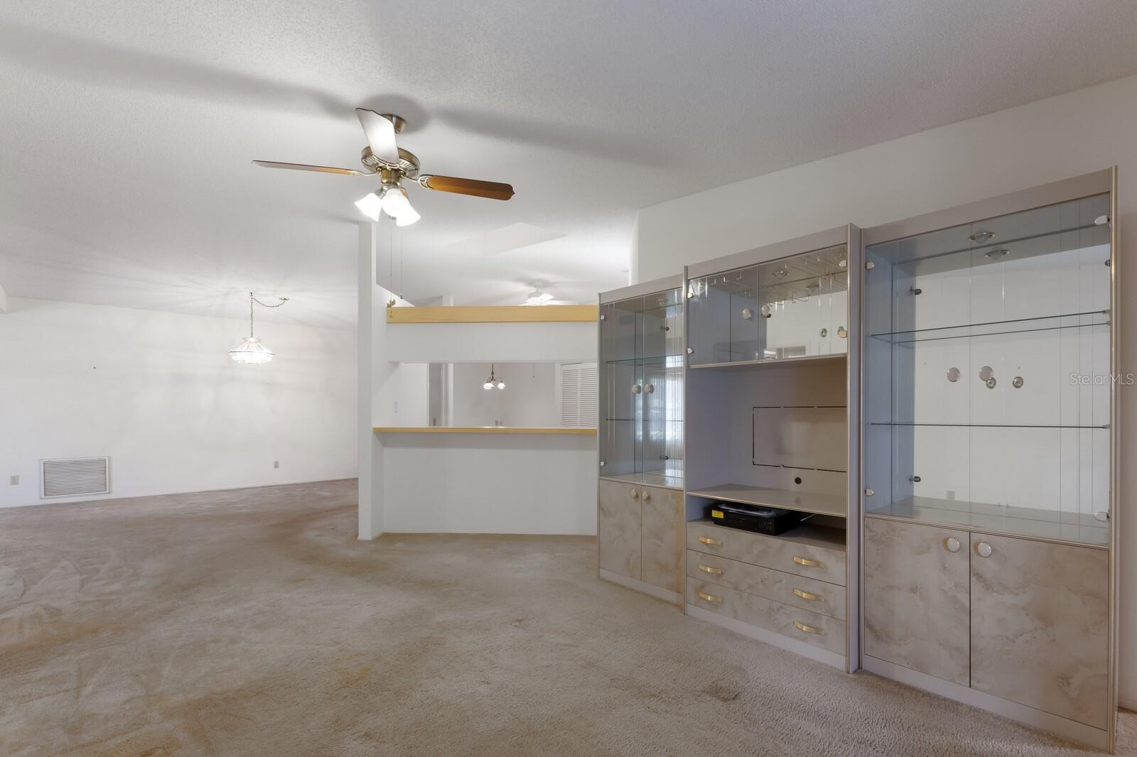 Image 18 of 45 For 5712 Garden Lakes Drive