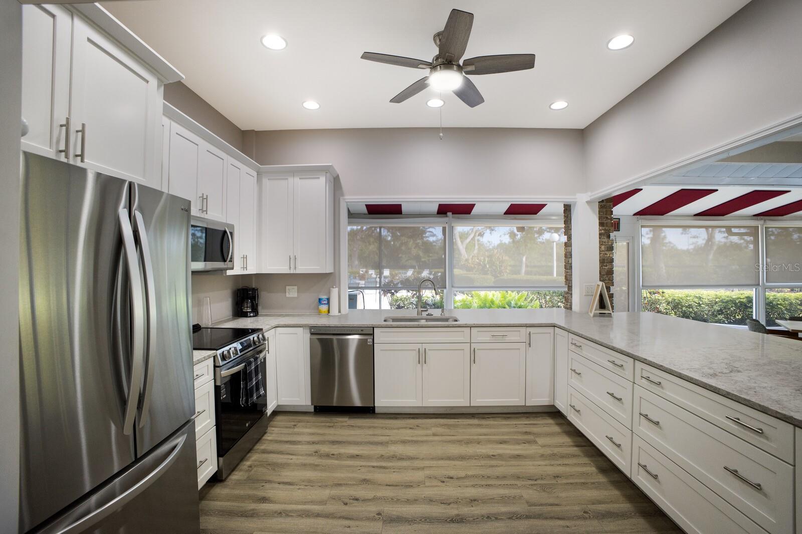 Image 35 of 45 For 5712 Garden Lakes Drive