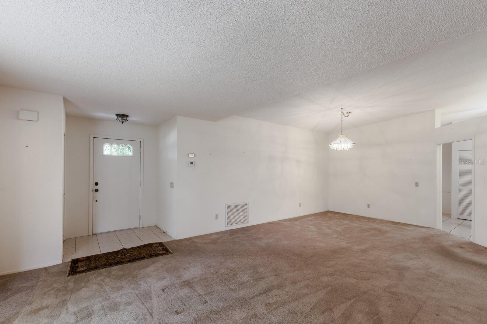 Image 6 of 45 For 5712 Garden Lakes Drive