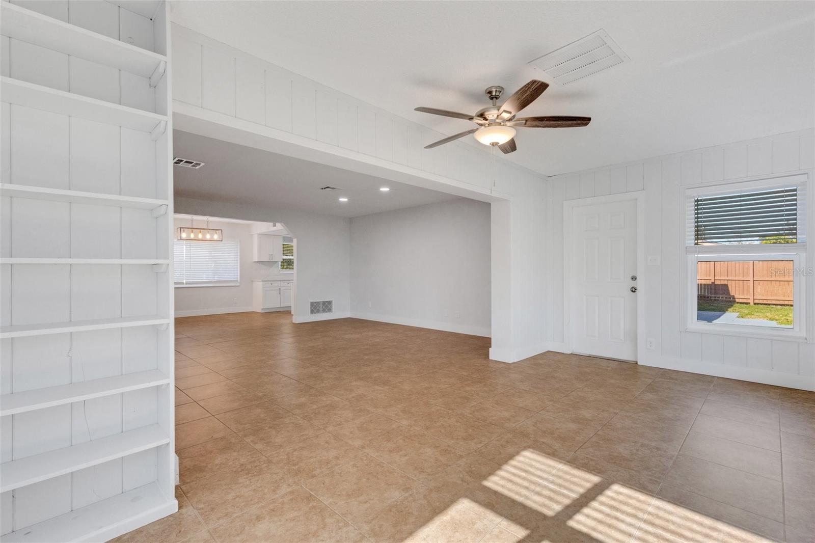 Image 9 of 58 For 2707 Grove Street