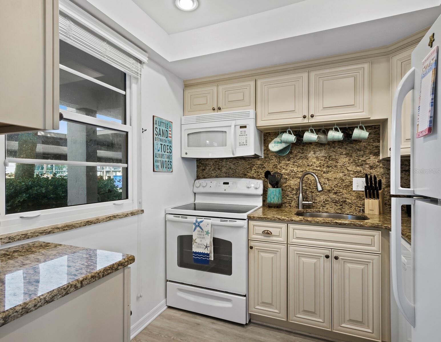 Image 17 of 56 For 4310 Falmouth Drive 105