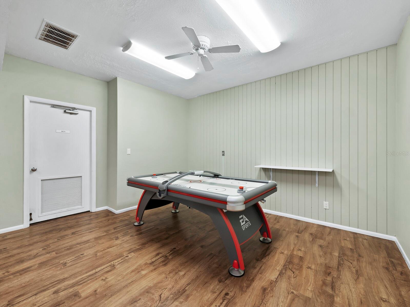 Image 32 of 56 For 4310 Falmouth Drive 105