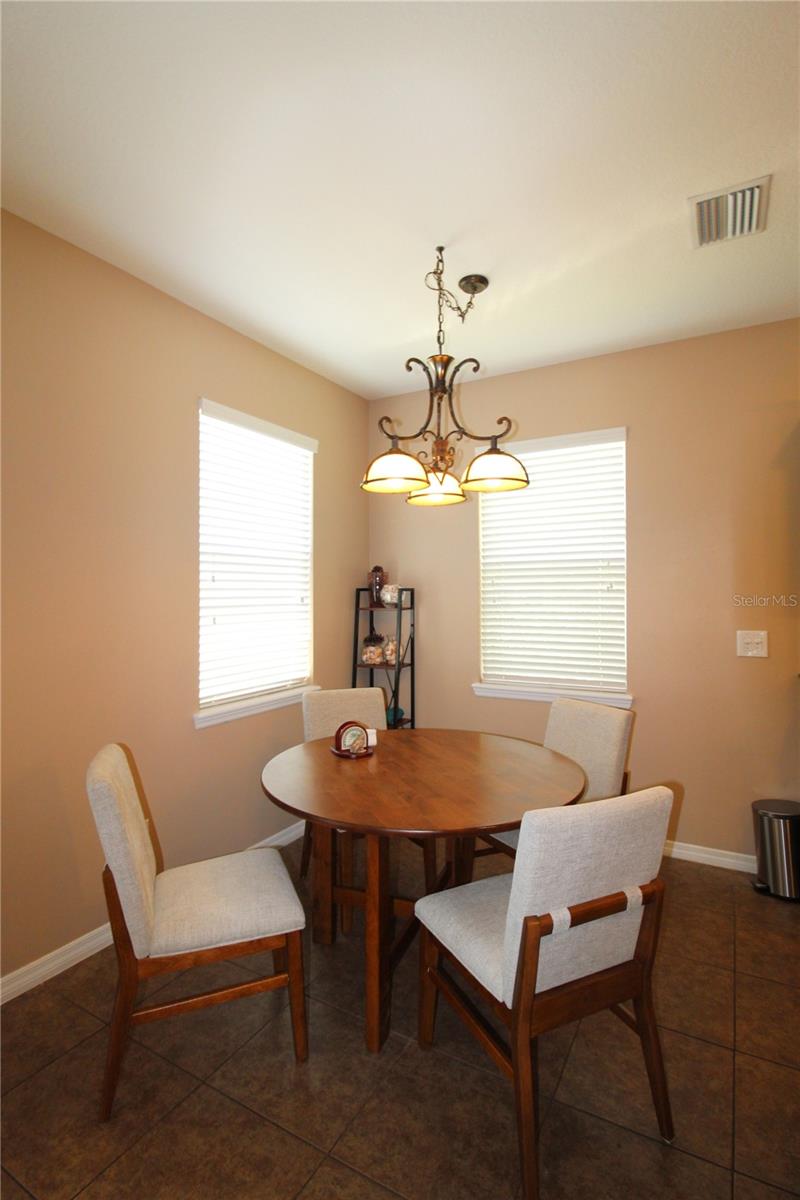 Image 6 of 26 For 8463 Karpeal Drive