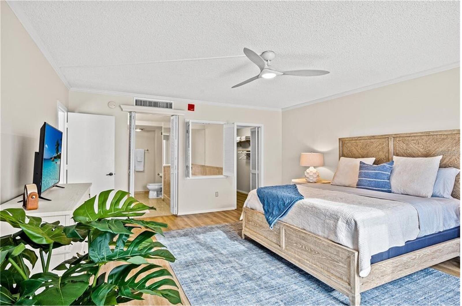 Image 8 of 17 For 1212 Benjamin Franklin Drive 701