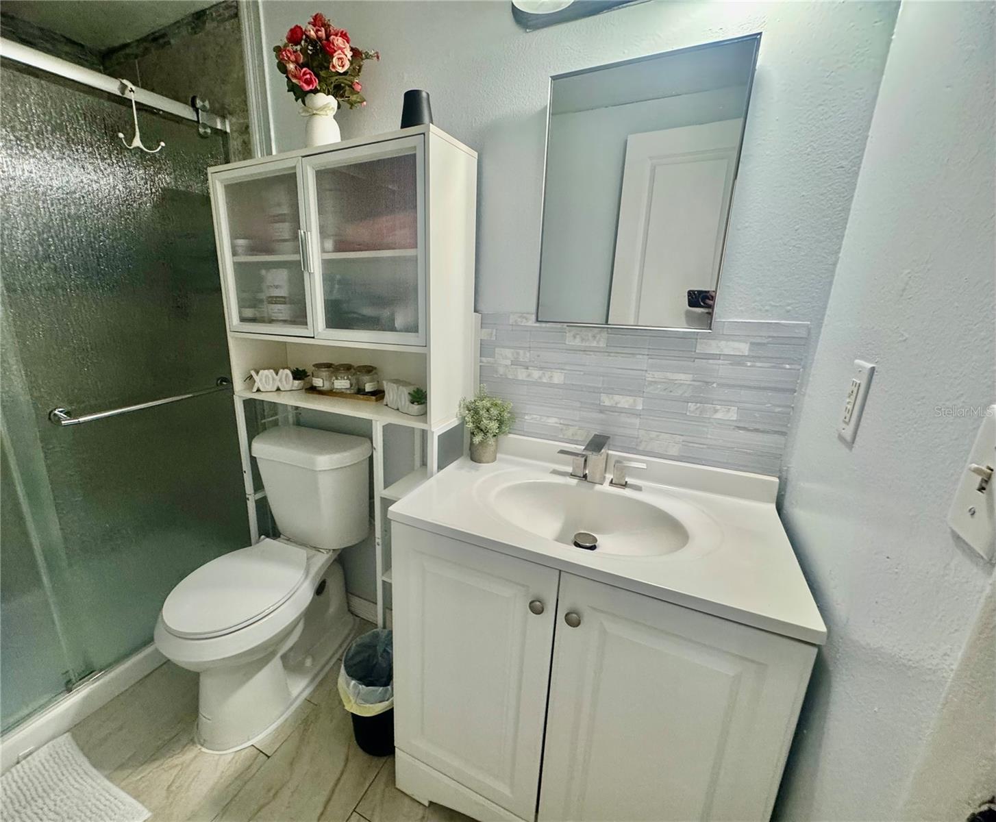 Image 10 of 17 For 613 33rd Avenue E