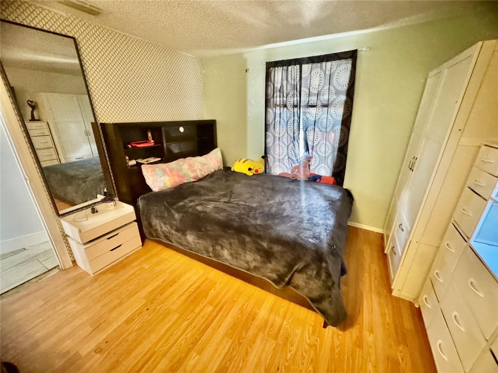 Image 13 of 17 For 613 33rd Avenue E