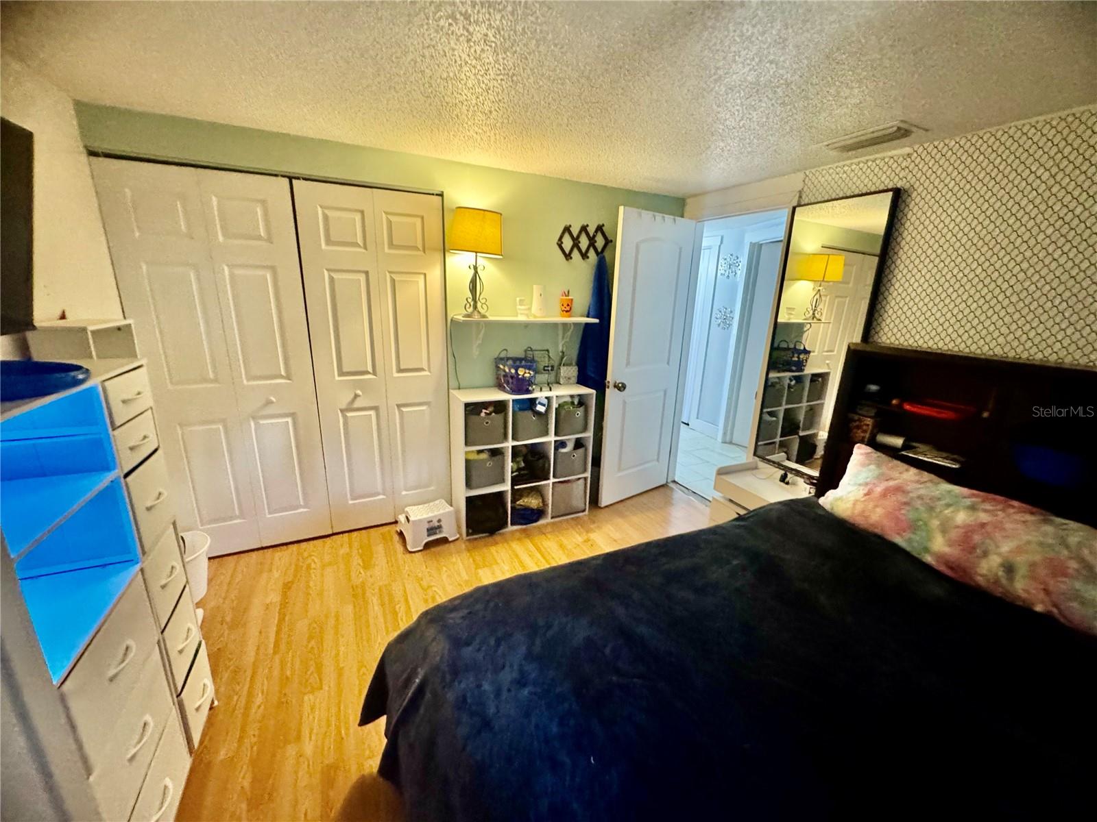 Image 14 of 17 For 613 33rd Avenue E