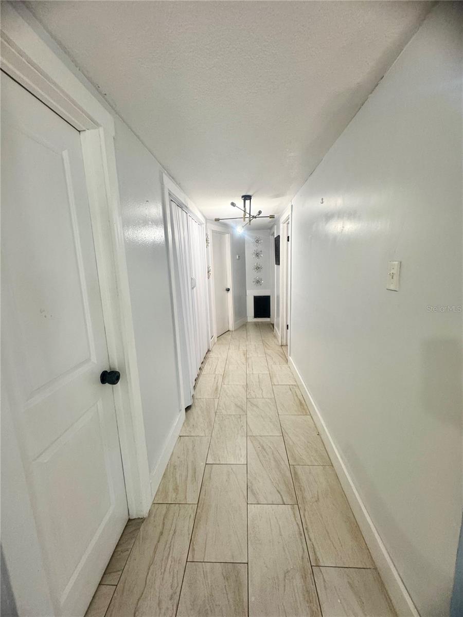 Image 7 of 17 For 613 33rd Avenue E