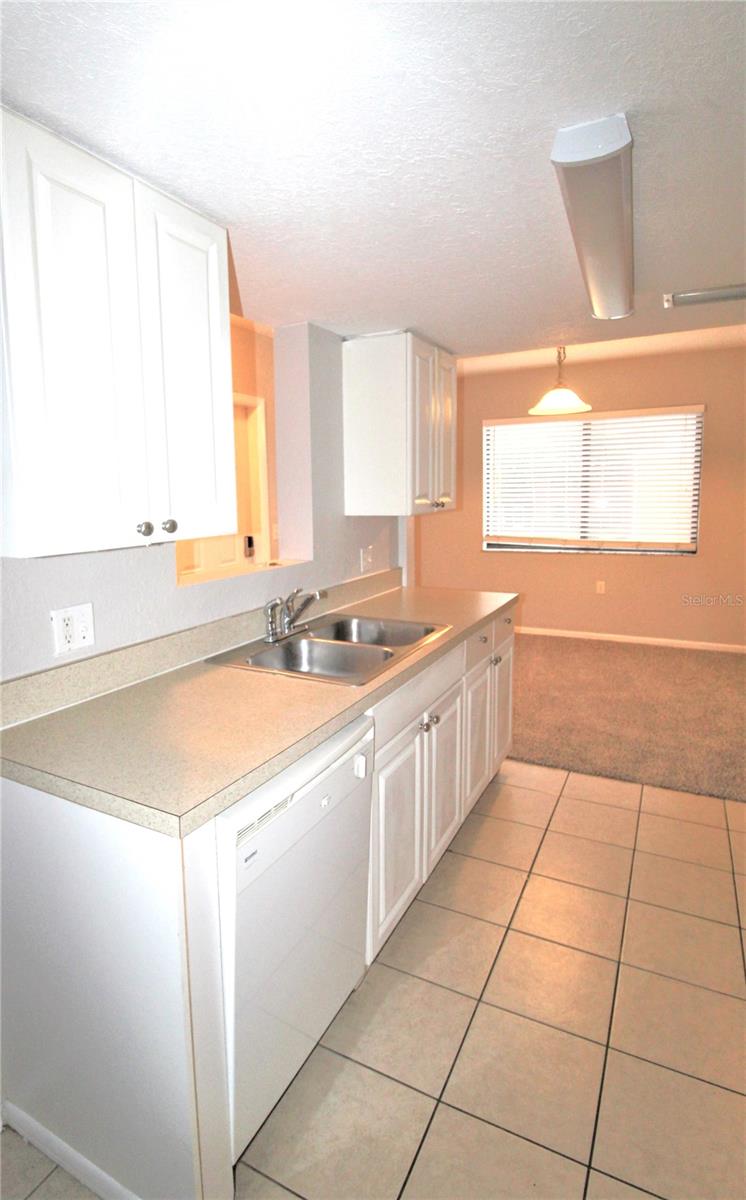 Image 3 of 15 For 5310 26th Street W 604