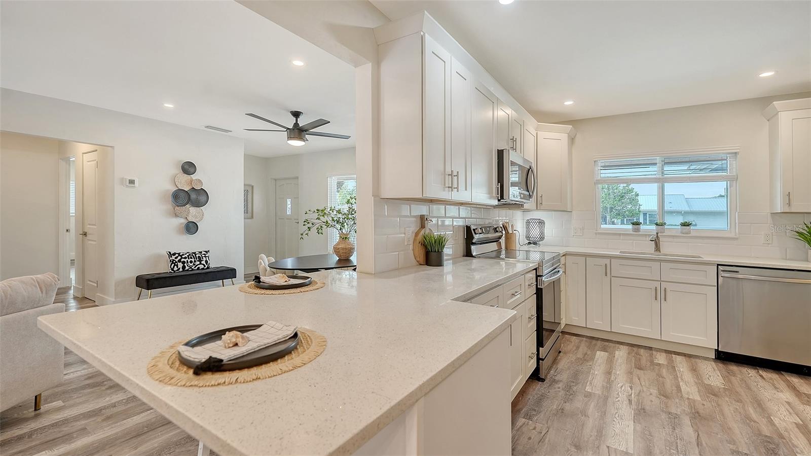 Image 16 of 40 For 2825 Pinecrest Street