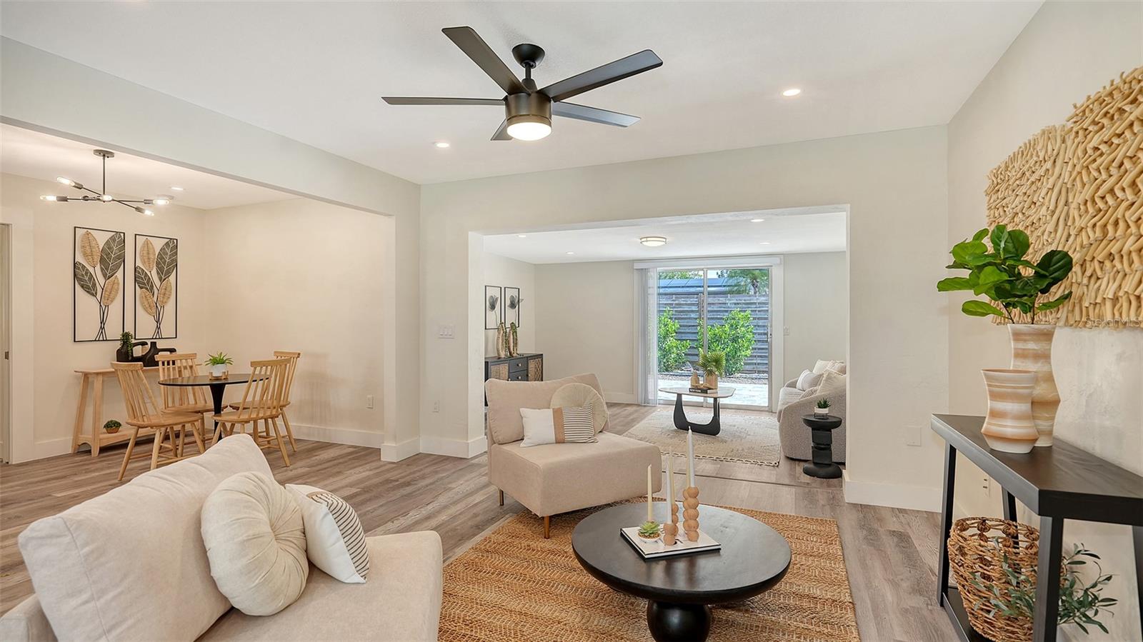 Image 7 of 40 For 2825 Pinecrest Street
