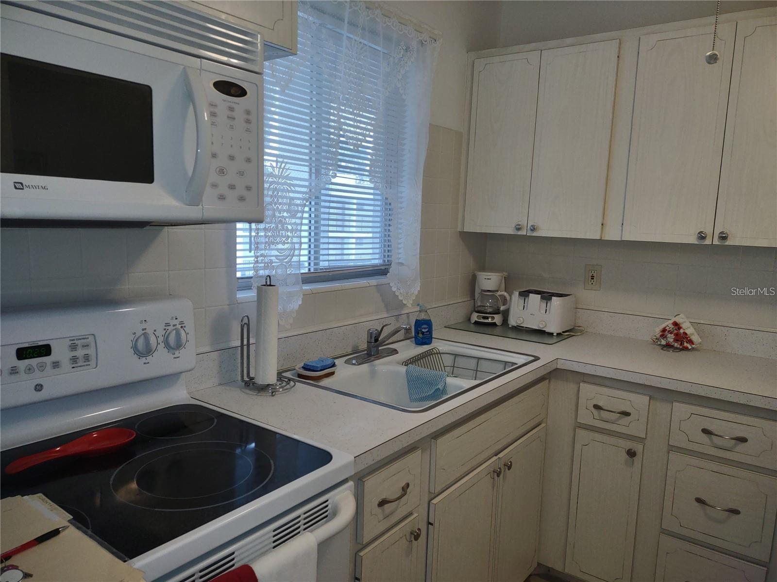 Image 4 of 21 For 2038 Canal Drive Drive M34