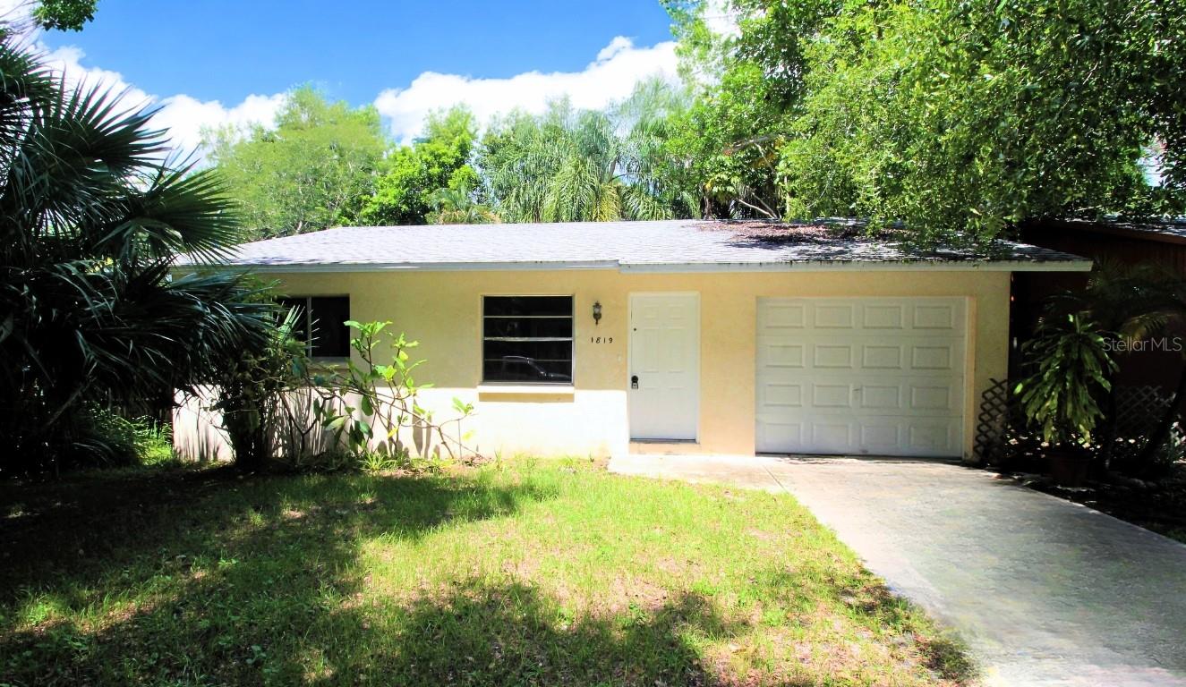 1819 Vamo Drive