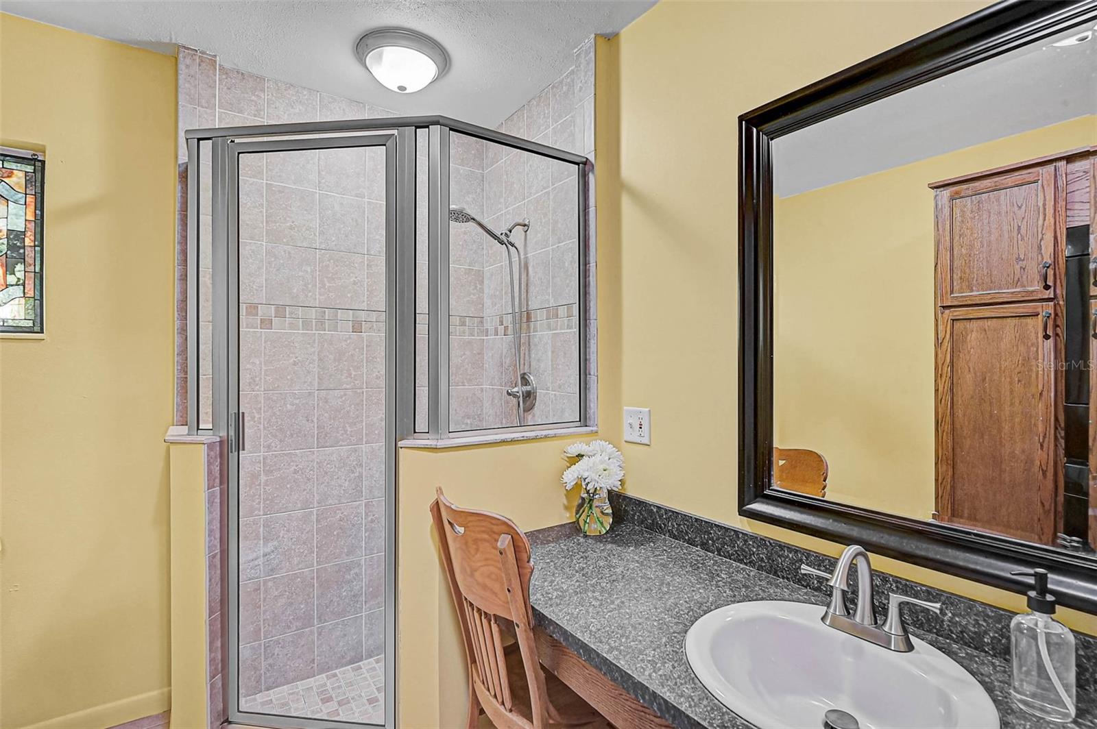 Image 15 of 36 For 2708 27th Avenue Drive W