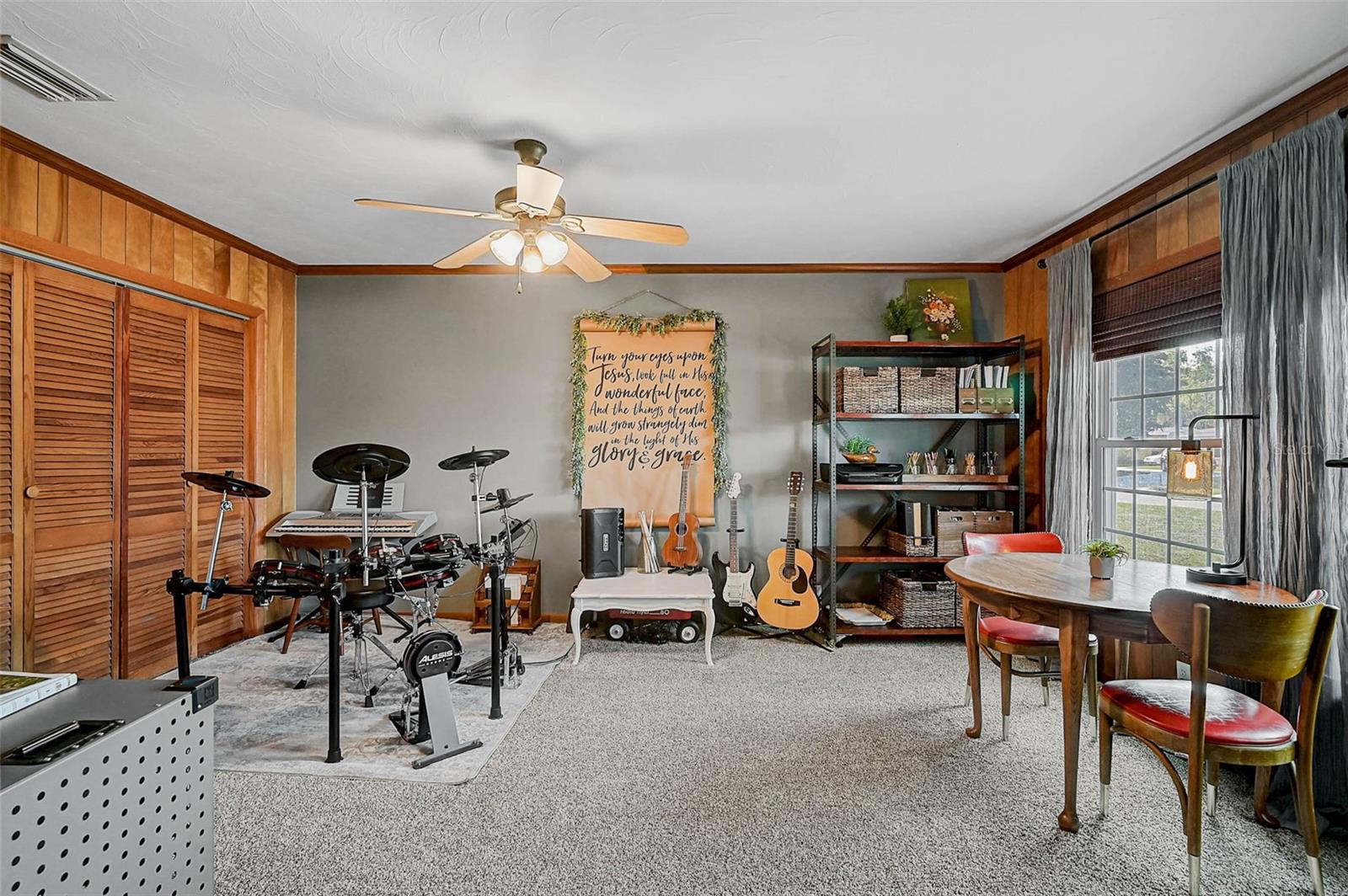 Image 18 of 36 For 2708 27th Avenue Drive W