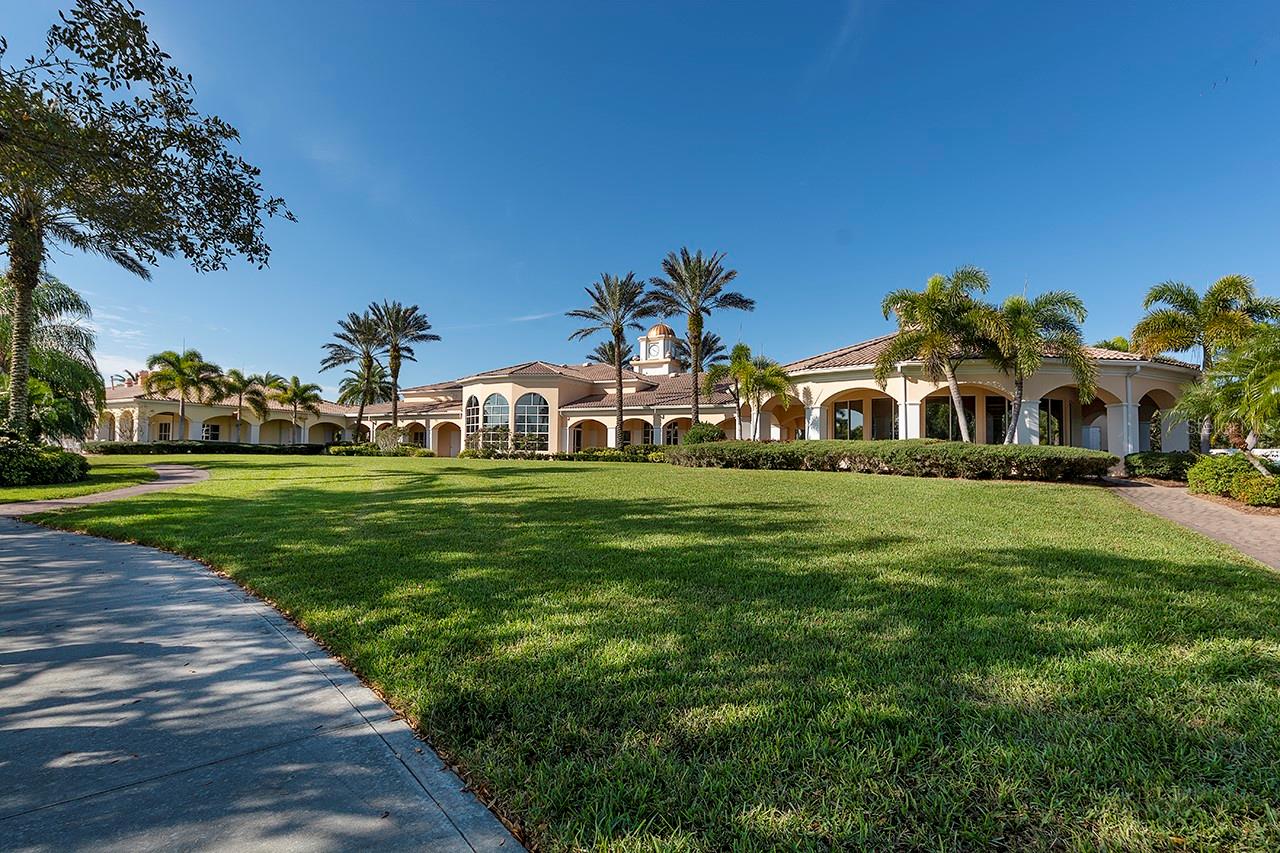 Listing photo id 40 for 5877 Ferrara Drive