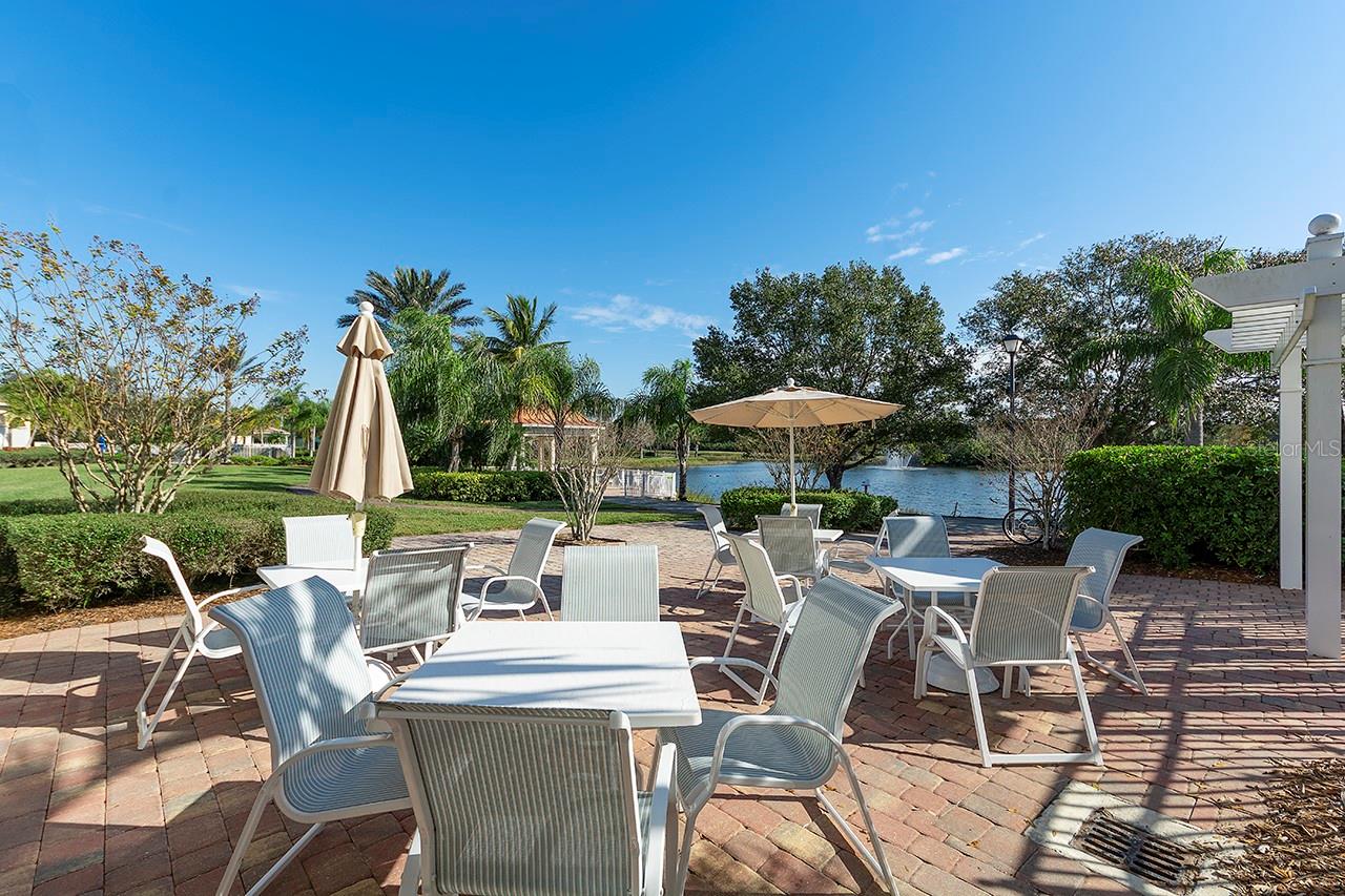 Listing photo id 47 for 5877 Ferrara Drive