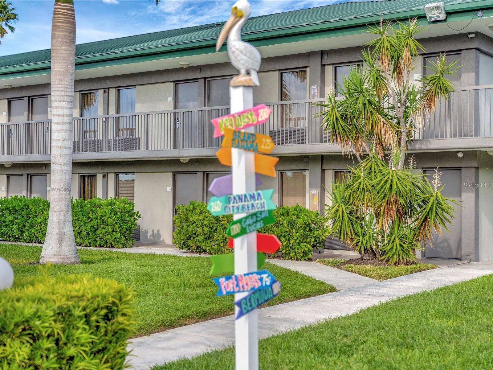 Image 25 of 33 For 7150 Tamiami Trail S-623