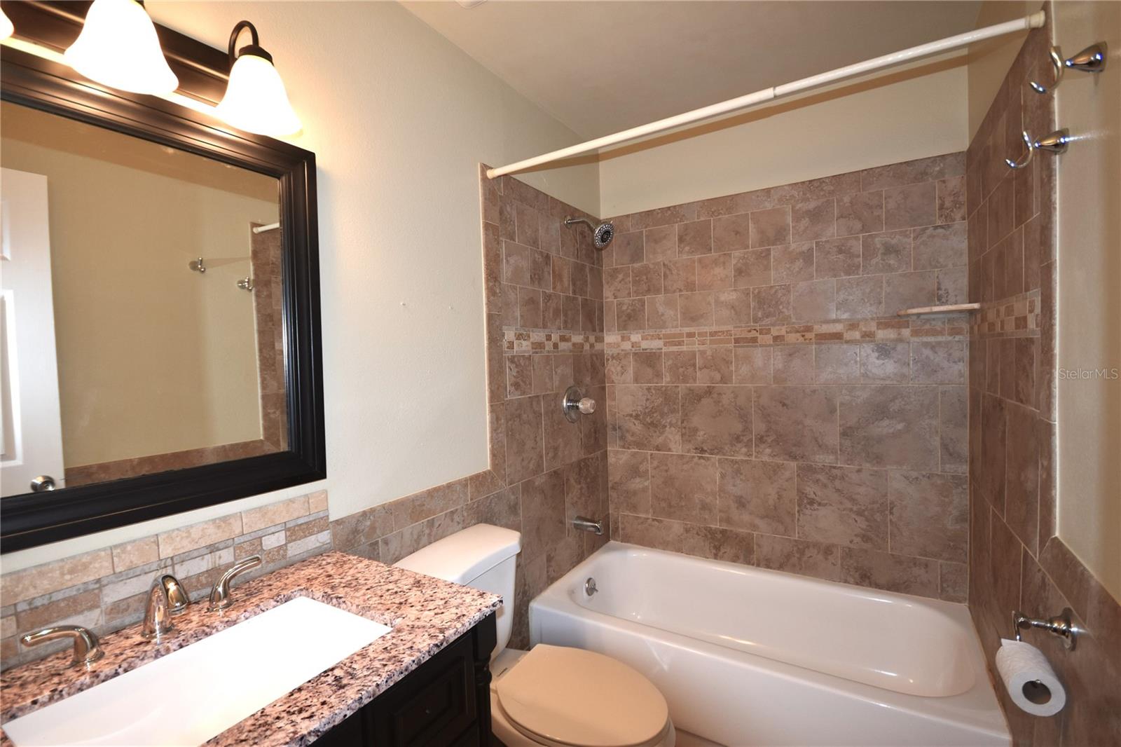 Image 11 of 25 For 2729 Hidden Lake Boulevard D