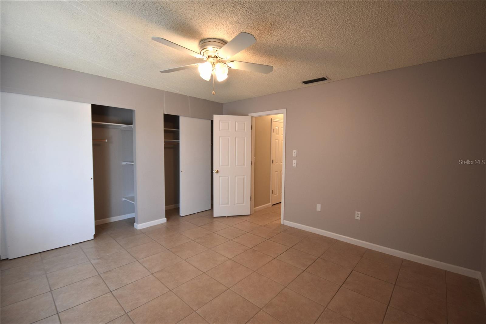 Image 13 of 25 For 2729 Hidden Lake Boulevard D
