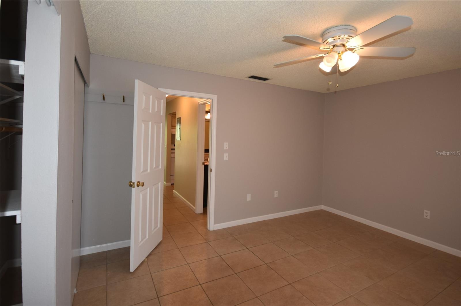 Image 14 of 25 For 2729 Hidden Lake Boulevard D
