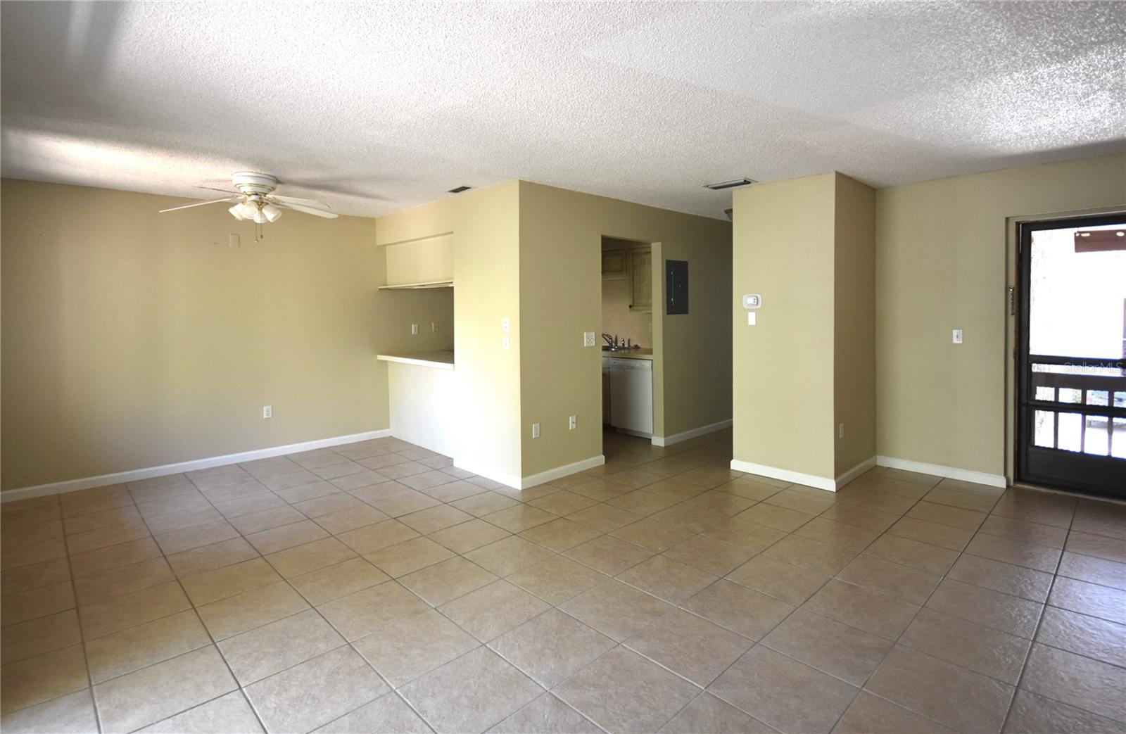 Image 2 of 25 For 2729 Hidden Lake Boulevard D