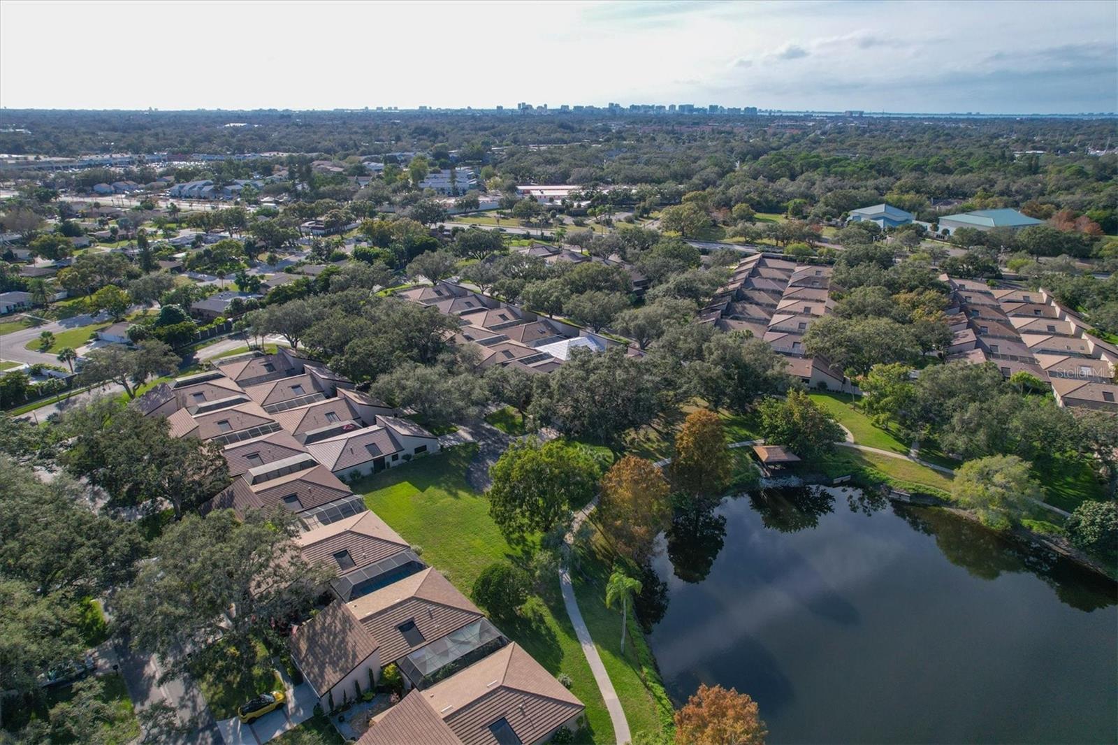 Image 7 of 58 For 3919 Glen Oaks Manor Drive