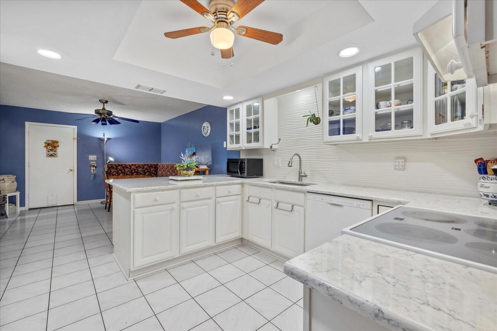 Image 10 of 40 For 6207 Courtside Drive 23