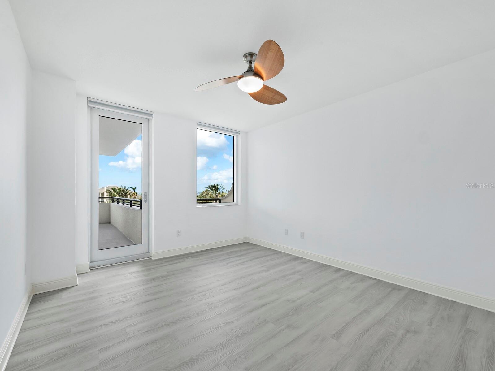 Image 20 of 63 For 800 Tamiami Trail 307