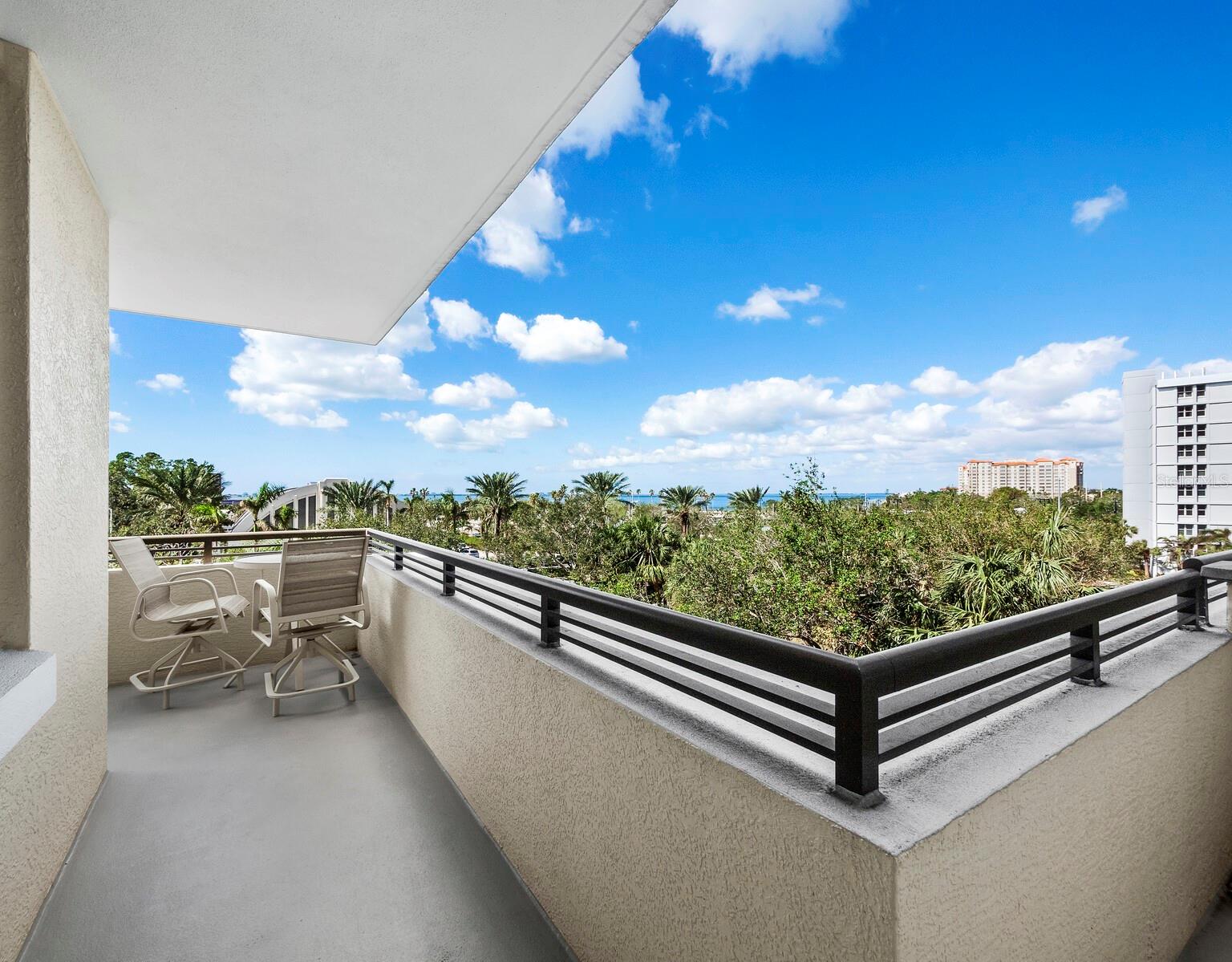 Image 30 of 63 For 800 Tamiami Trail 307