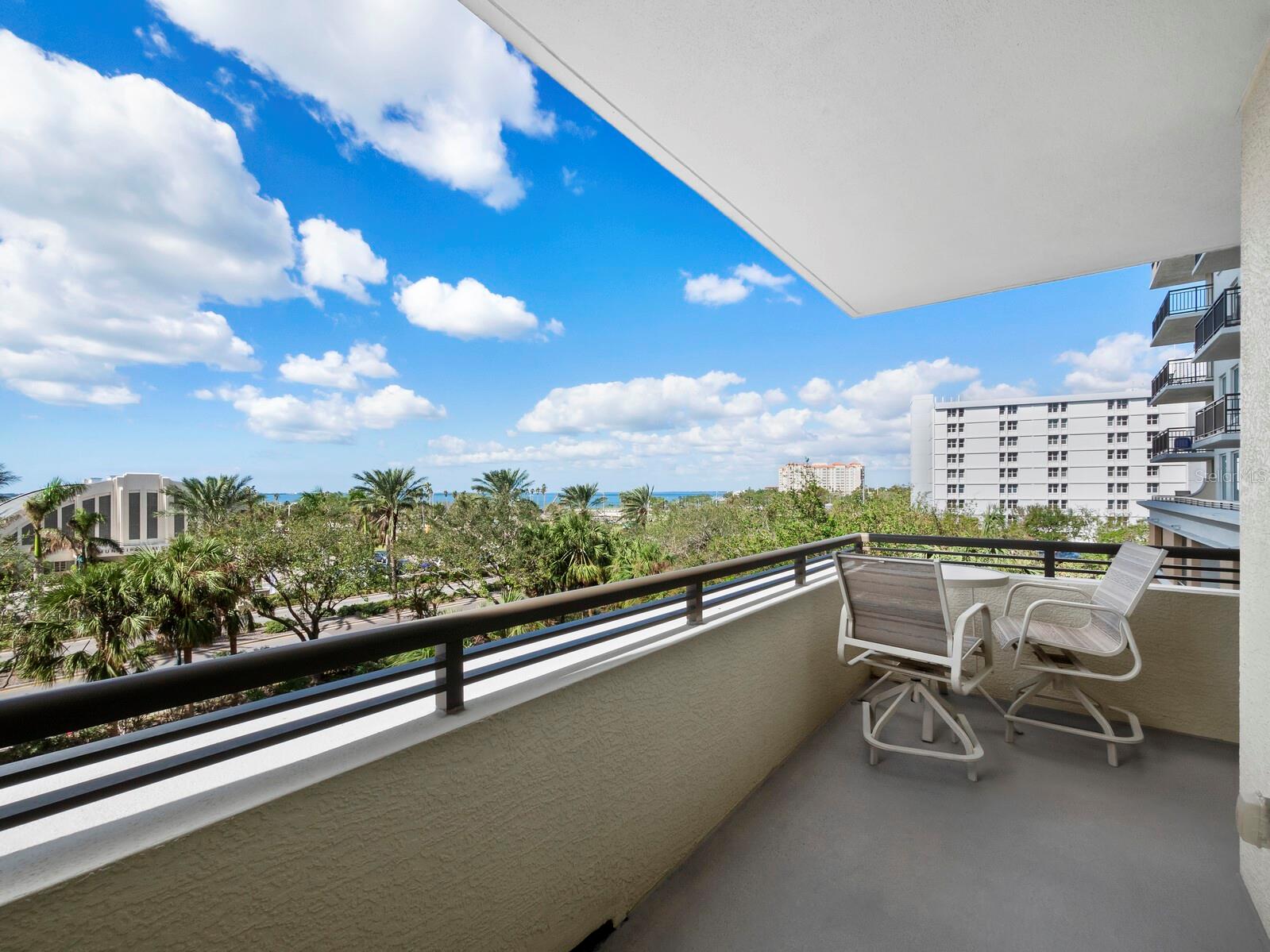 Image 33 of 63 For 800 Tamiami Trail 307