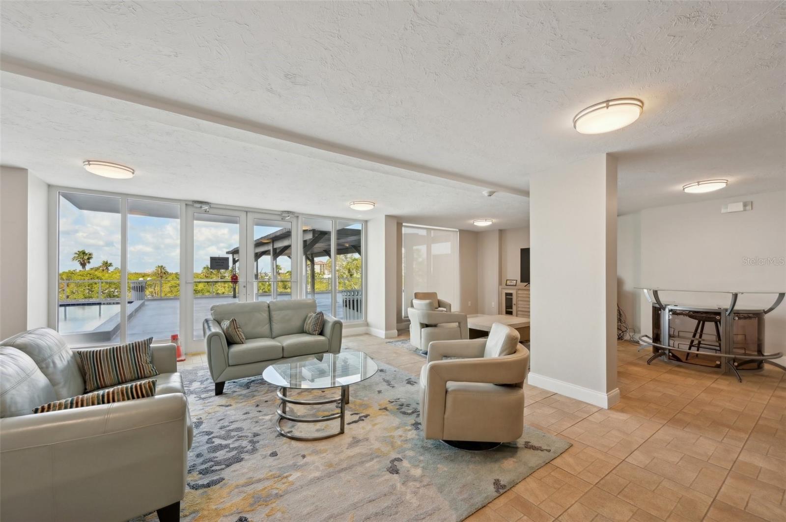 Image 35 of 46 For 101 Gulfstream Avenue 6c