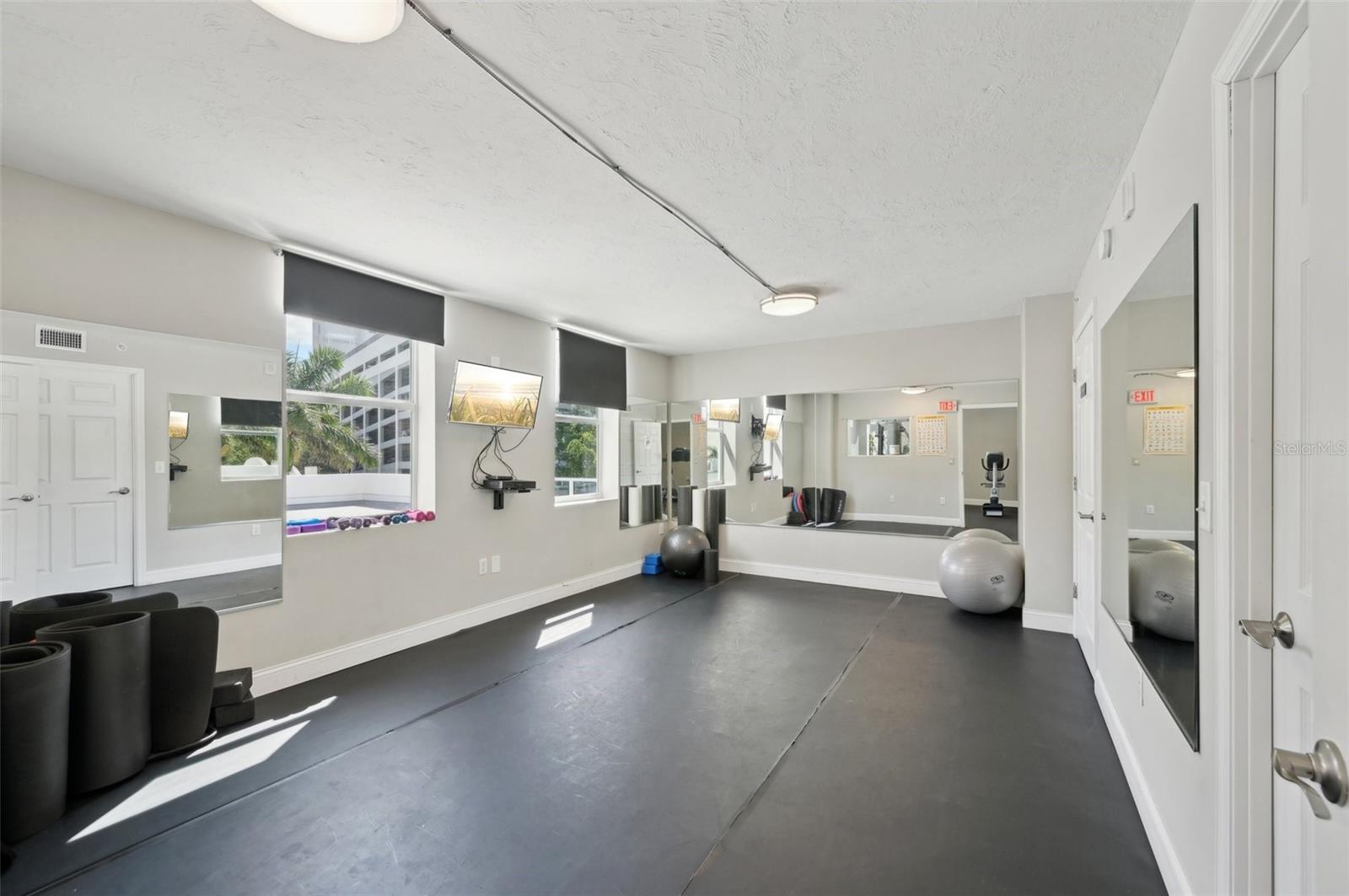 Image 40 of 46 For 101 Gulfstream Avenue 6c