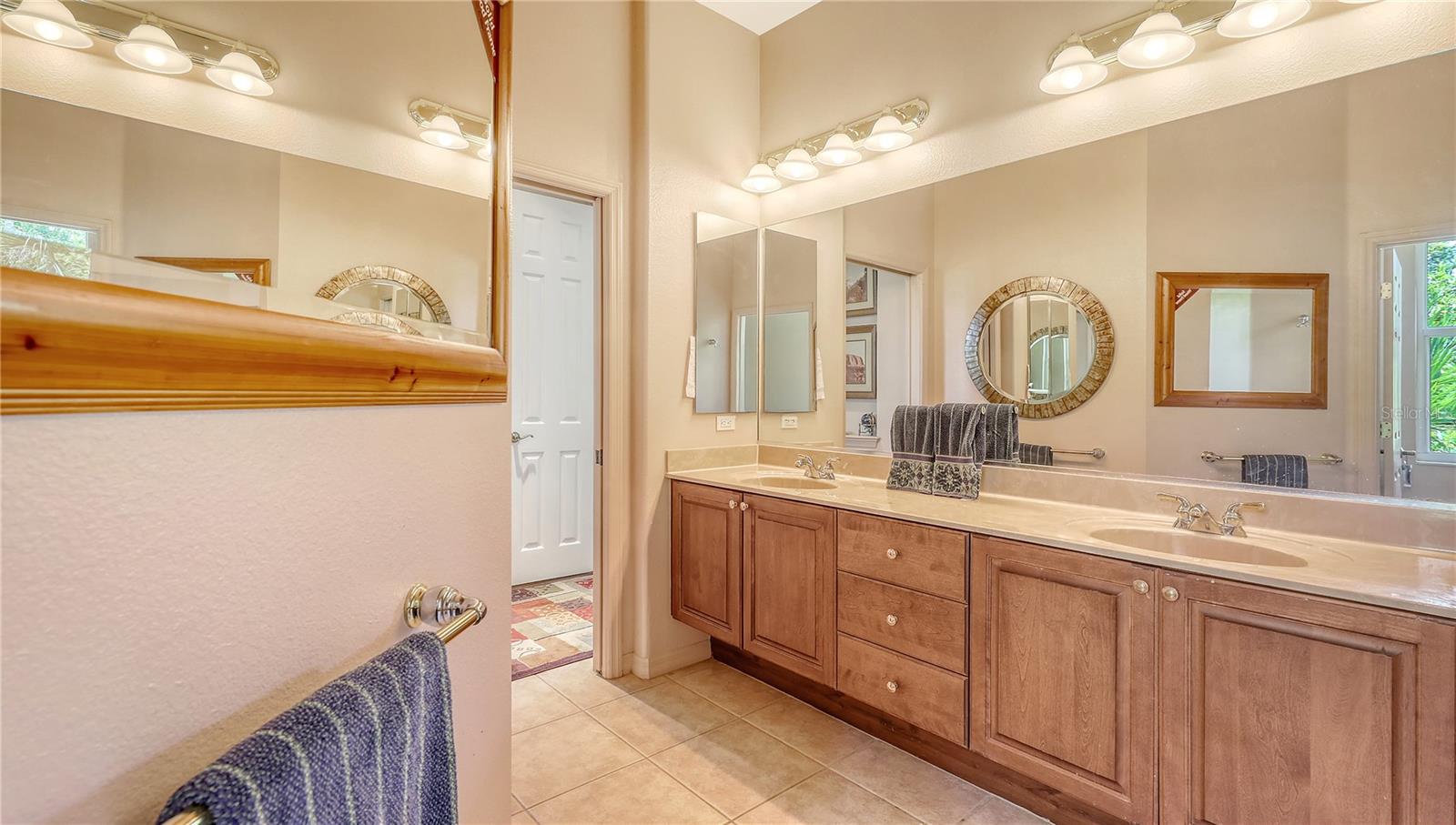 Image 42 of 85 For 4920 Woodhurst Drive
